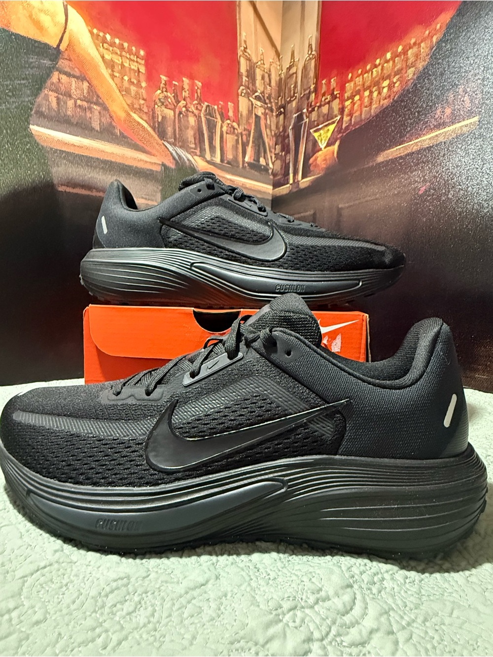 Nike Quest 7 Men’s Size 11 Woman’s Size 12.5 BRAND NEW IN BOX BLACK COLORWAY